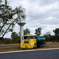 Abastecimento de caminhao pipa pela WSJ Transporte e Locacoes no bairro Trevisa em Campo Grande/MS!