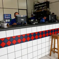 Atendimento ao cliente e balcão na Edson Auto Peças no Porto em Cuiabá/MT!