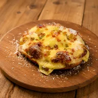 Delicioso pão doce com creme e frutas na Panificadora Tia Luzia, no Centro Sul de Cuiabá/MT.