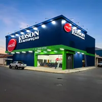 Conheça a moderna e iluminada fachada externa da Edson Auto Peças no CPA 3 em Cuiabá/MT!