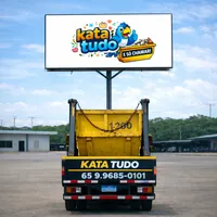 Outdoor e caminhão da Kata tudo Locação de Caçambas no Dom Aquino em Cuiabá MT.