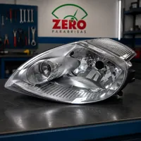 Farol automotivo novo na Zero Parabrisas e Acessórios no Tijucal em Cuiabá/MT!