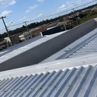 Instalação de calhas e rufos em telhado metálico pela Calhas Dillenburger no Jardim Paraná em Ariquemes/RO!