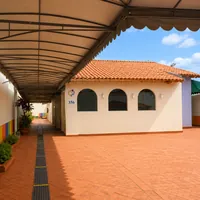 Área coberta e corredores da Escola Manoel de Barros na Vila Almeida Lima em Campo Grande/MS!