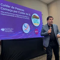 Palestra sobre cuidar das pessoas na liderança no Instituto Reschke no Amambai em Campo Grande/MS.